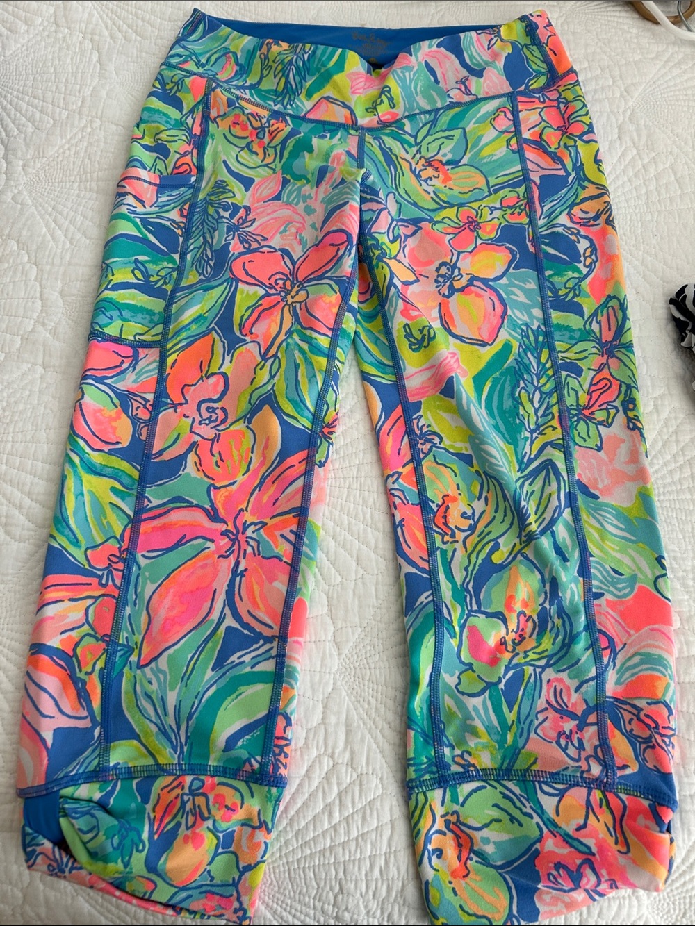 Lilly Pulitzer Multicolor Floral cropped Leggings - cute ankle detail w/pocket
